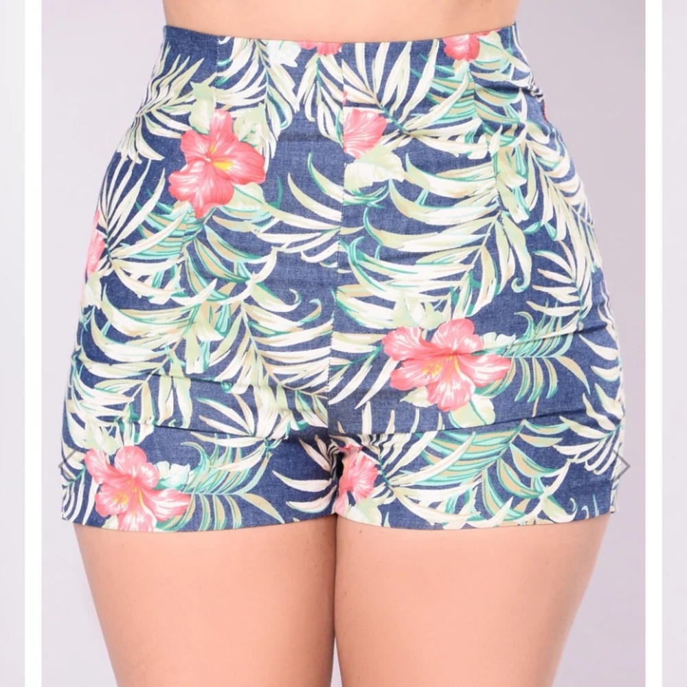 Fashion nova tropical high waisted shorts